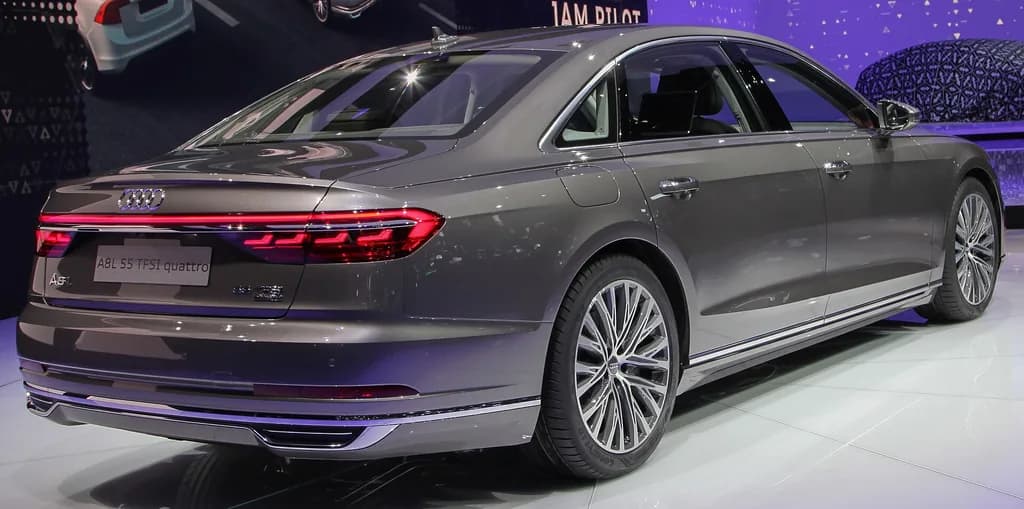 Audi A8 2017 | Alexander Migl | CC BY-SA 4.0 | commons.wikimedia.org