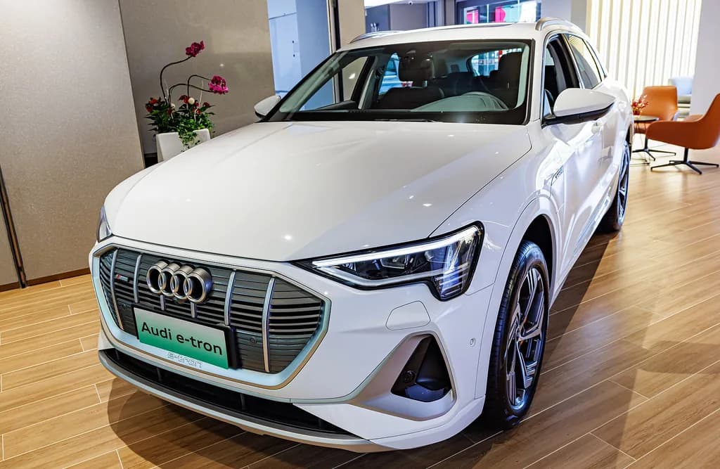 2023 Audi E-tron S Sportback Quat. Aut. (elétrico)