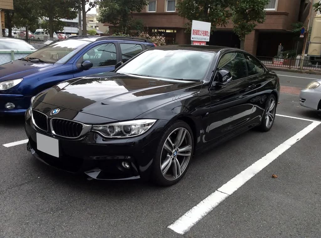 BMW 420I 2027 | Tokumeigakarinoaoshima | CC0 | commons.wikimedia.org