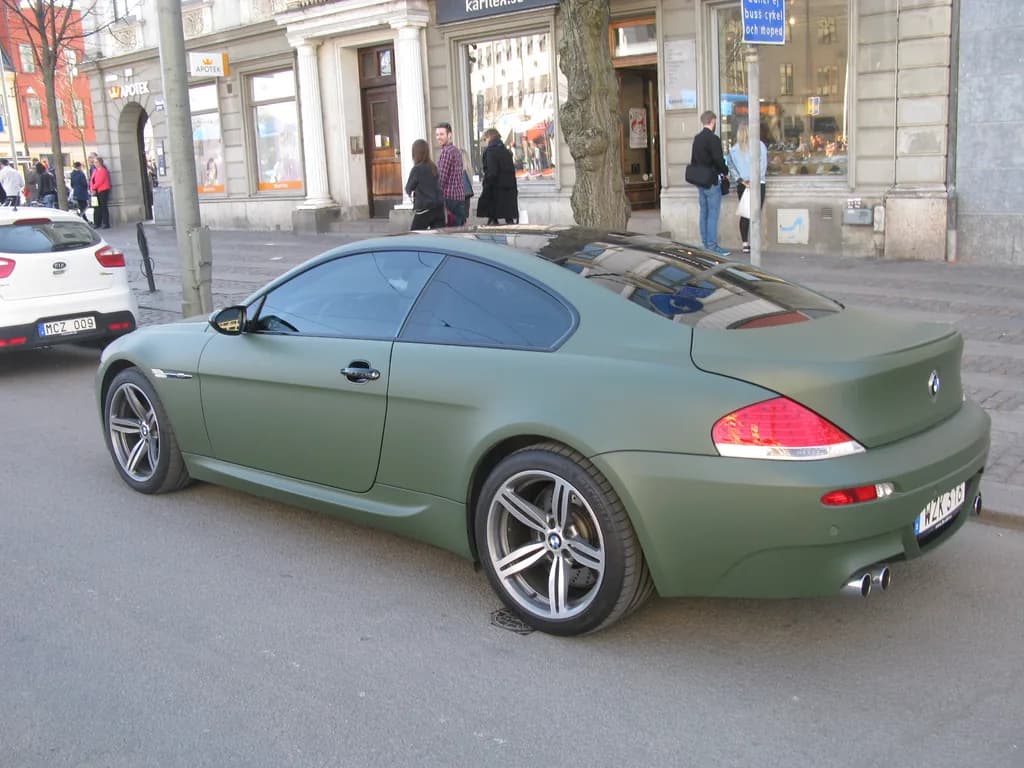 BMW M6 Coupe 2015 | nakhon100 | CC BY 2.0 | commons.wikimedia.org