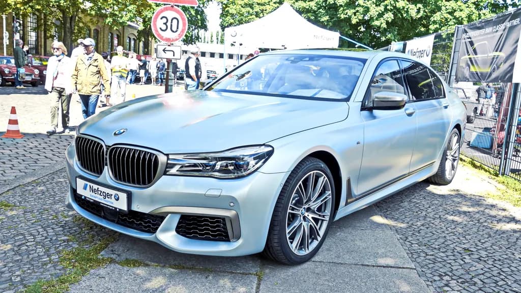 2021 BMW M760LI Xdrive 6.6 V12 585CV Aut