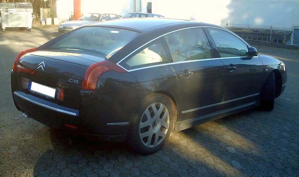 Citroen C6 2008 | M 93 | CC BY-SA 3.0 | commons.wikimedia.org