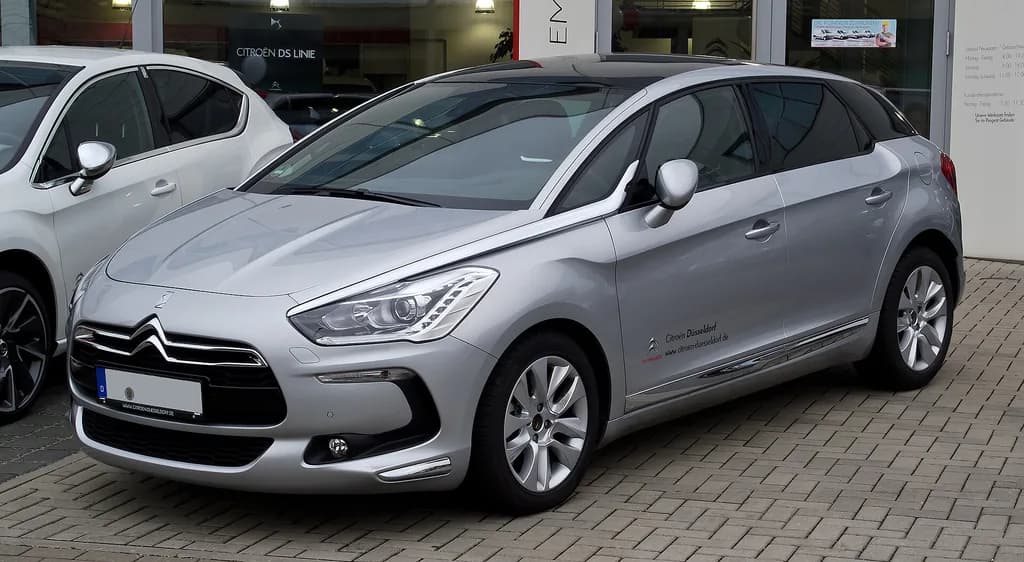 Citroen Ds5 2018 | M 93 | CC BY-SA 3.0 de | commons.wikimedia.org