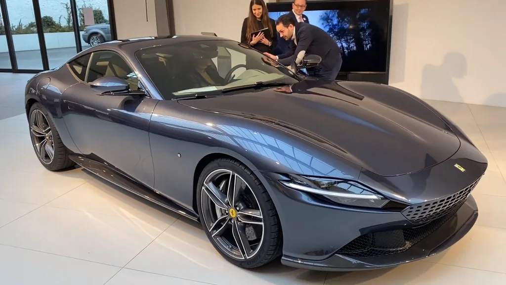 2026 Ferrari Roma Spider 3.9 V8 620CV