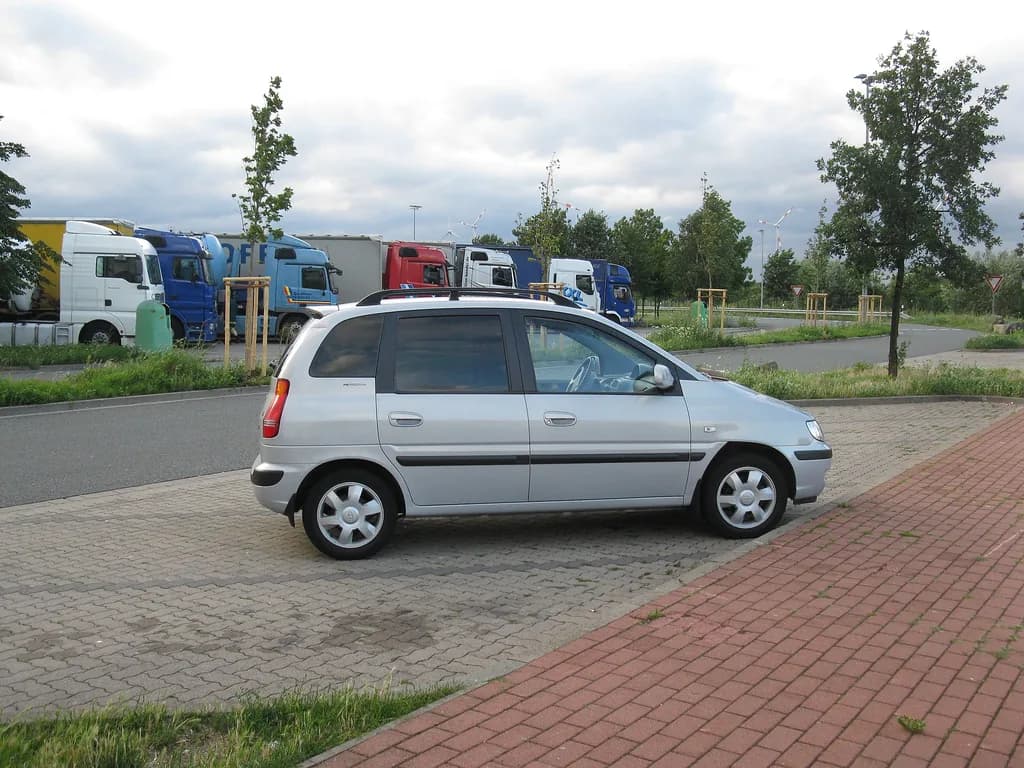 Hyundai Matrix 2004 | Delinuss | CC0 | commons.wikimedia.org