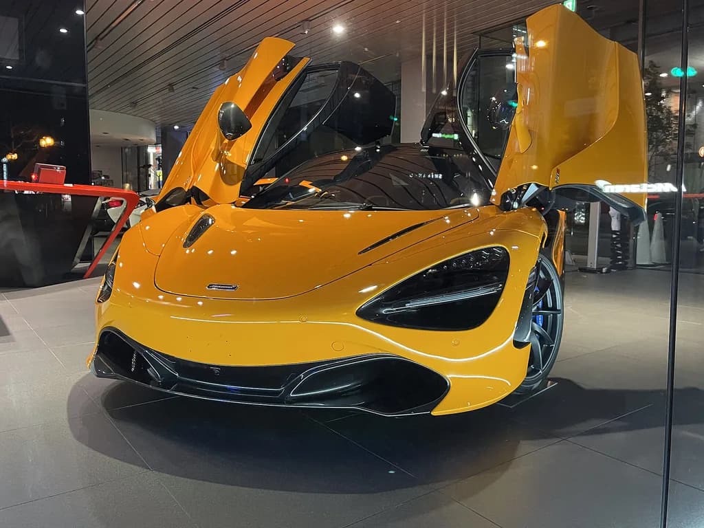 2021 Mclaren 720S Coupe 4.0 Bi-TURBO V8 2P