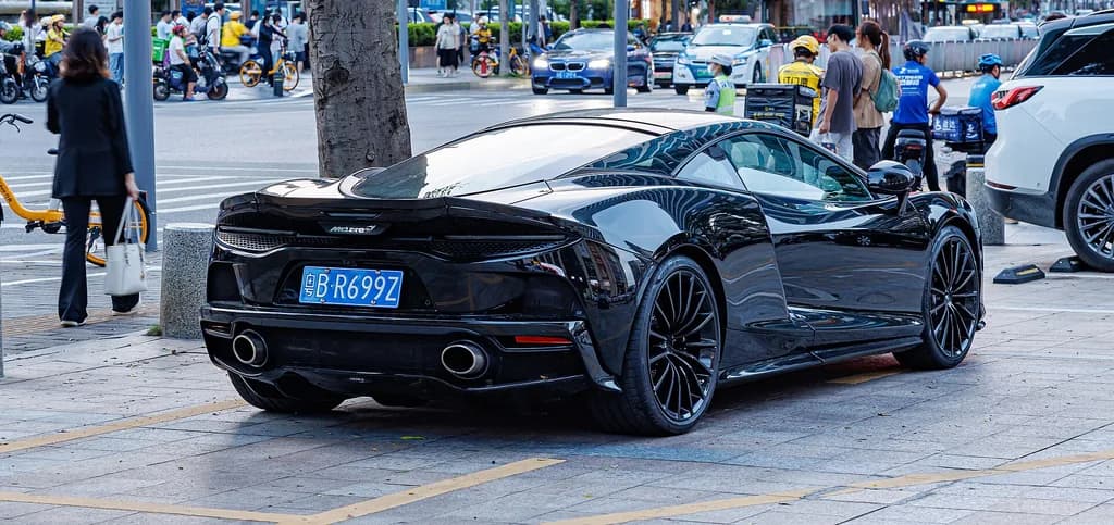 2027 Mclaren Gts Coupé 4.0 Bi-TURBO V8 2P
