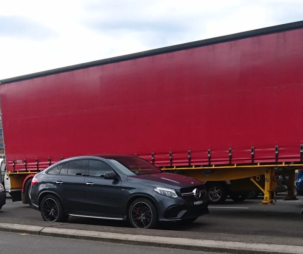 Mercedes-Benz GLE-53 2027 | FotoSleuth | CC BY 2.0 | commons.wikimedia.org