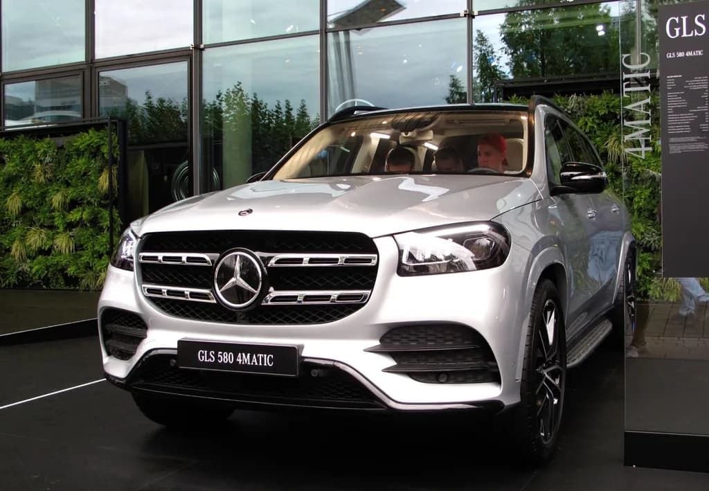 Mercedes-Benz GLS-500 2018 | Rutger van der Maar from Leiden, The Netherlands | CC BY 2.0 | commons.wikimedia.org