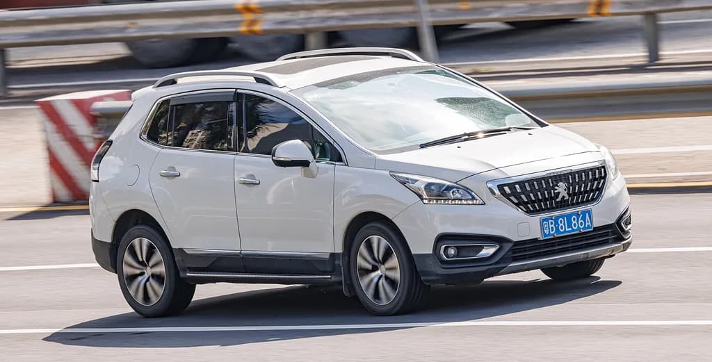 Peugeot 3008 2023 | Dinkun Chen | CC BY-SA 4.0 | commons.wikimedia.org