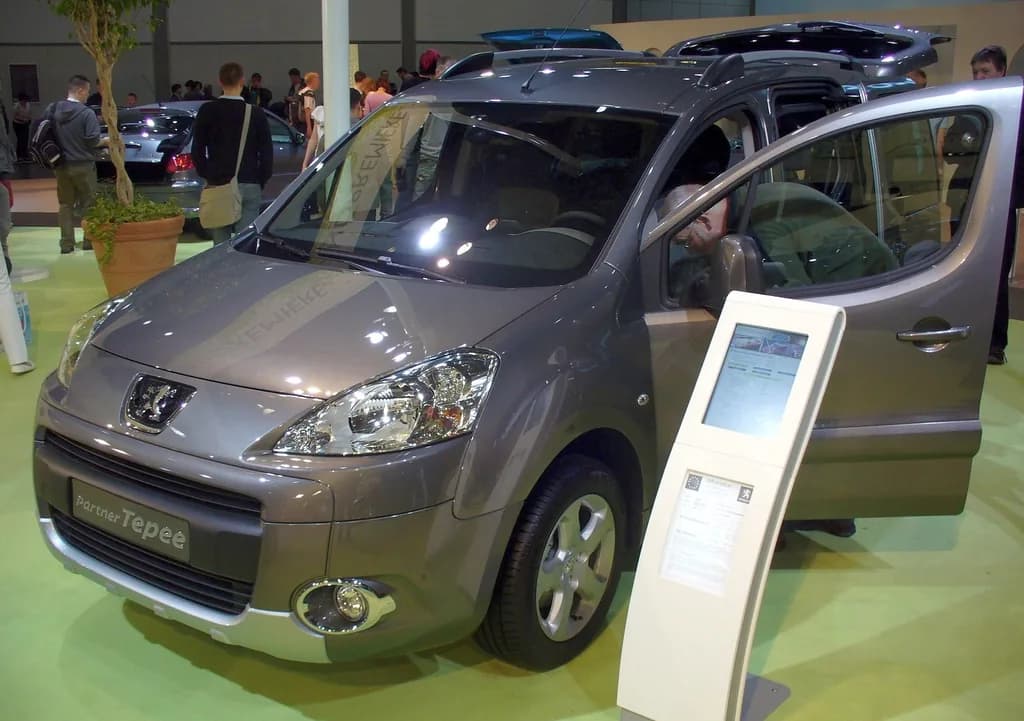 Peugeot Partner 2027 | Thomas doerfer | CC BY-SA 3.0 | commons.wikimedia.org