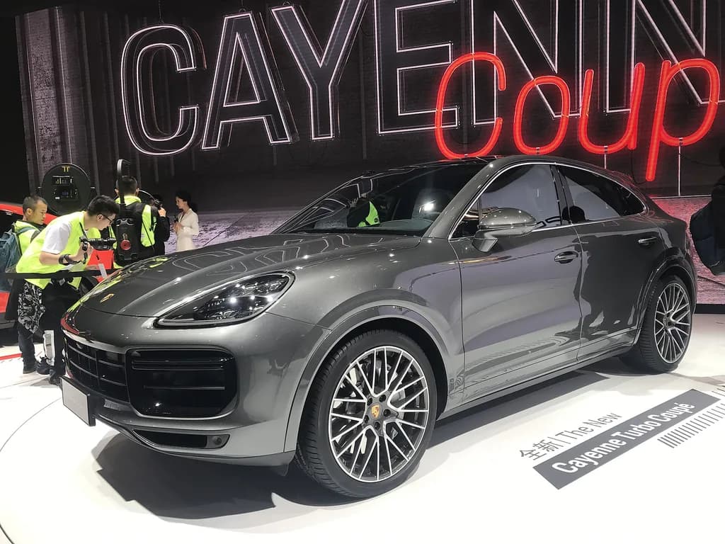 Porsche Cayenne Coupe 2027