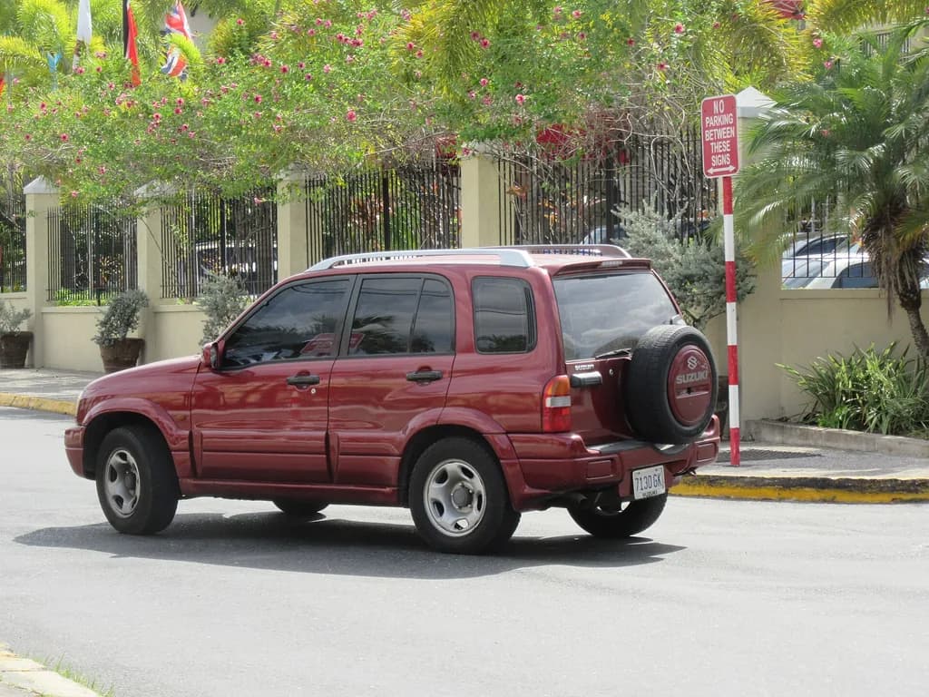 Suzuki Grand 2016 | Jason Lawrence from New York | CC BY 2.0 | commons.wikimedia.org