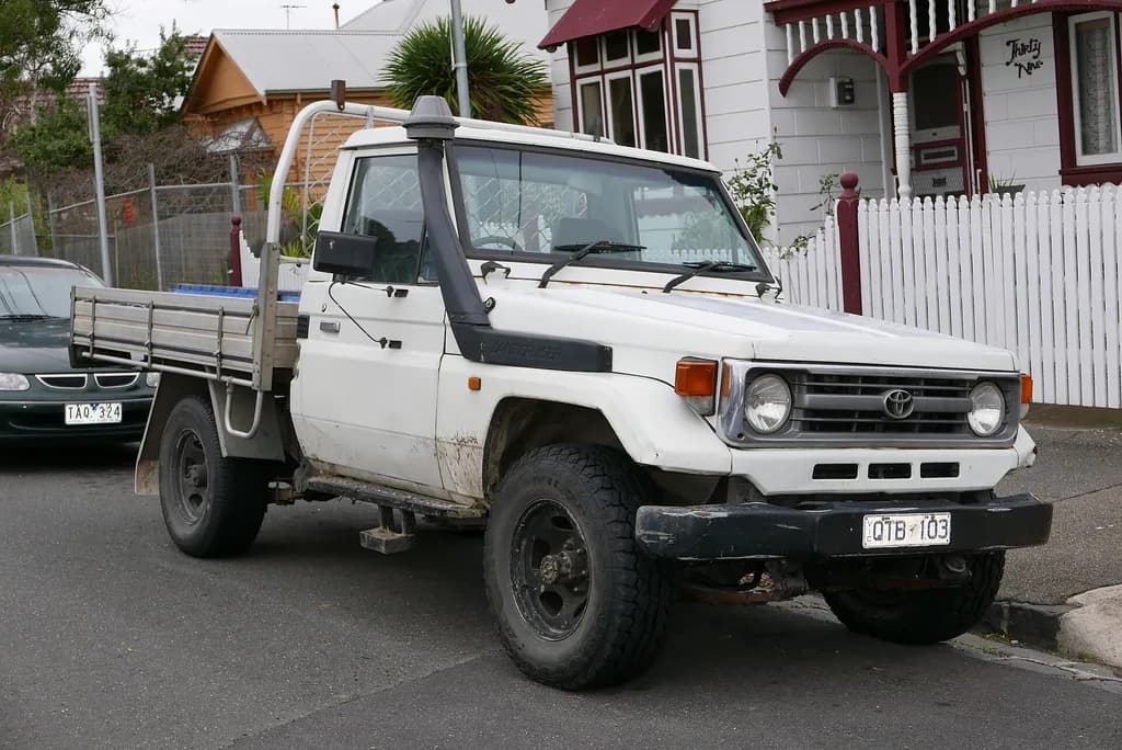 1995 Toyota Land Cruiser 4WD 4.5 24V