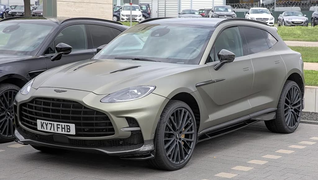 Aston Martin DBX707 2027 | Alexander Migl | CC BY-SA 4.0 | commons.wikimedia.org
