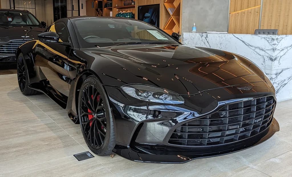 Aston Martin Vantage 2023 | Calreyn88 | CC BY-SA 4.0 | commons.wikimedia.org