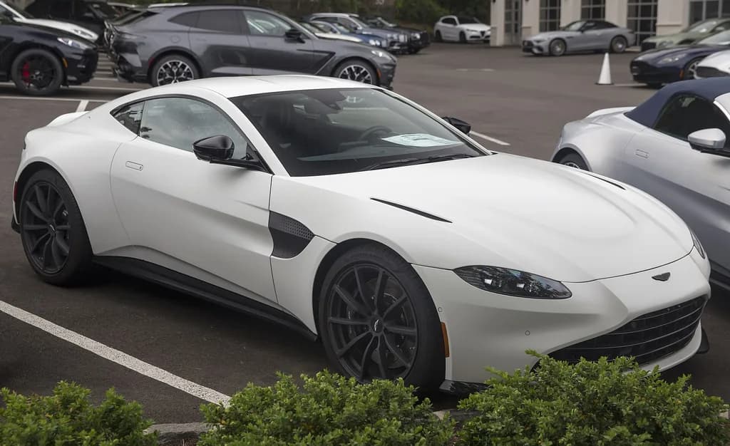 2027 Aston Martin Vantage Cupê 4.0 V8 510CV
