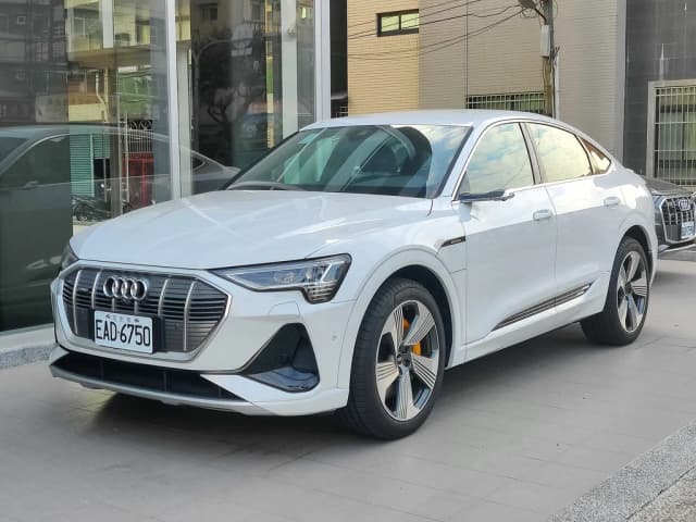 2023 Audi E-tron Sportback Perf. Aut. (elétrico)