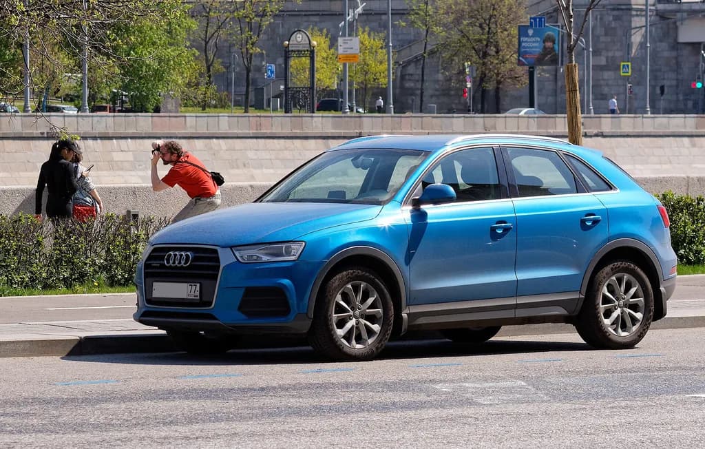 Audi Q3 2027 | Retired electrician | CC0 | commons.wikimedia.org