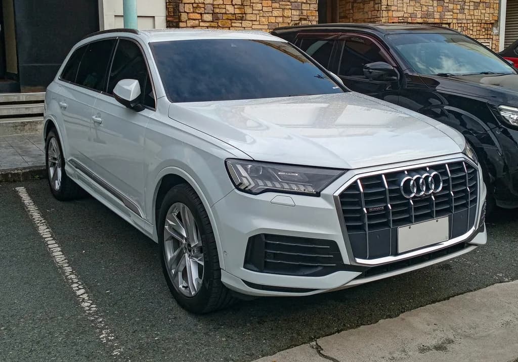 Audi Q7 2020 | Ethan Llamas | CC BY-SA 4.0 | commons.wikimedia.org