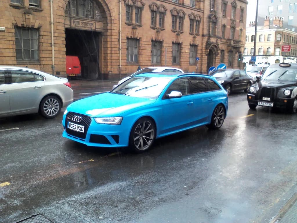Audi RS4 2013