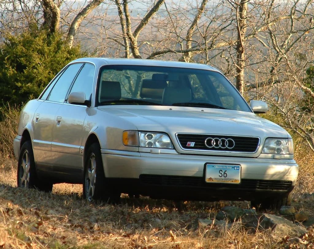 Audi S6 Plus 1998 | Rechlin | CC BY-SA 3.0 | commons.wikimedia.org
