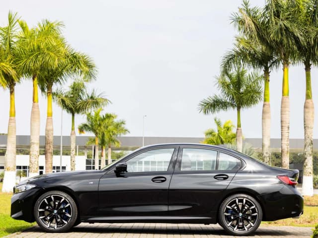 2026 BMW 320I Active Flex 2.0 - 16V
