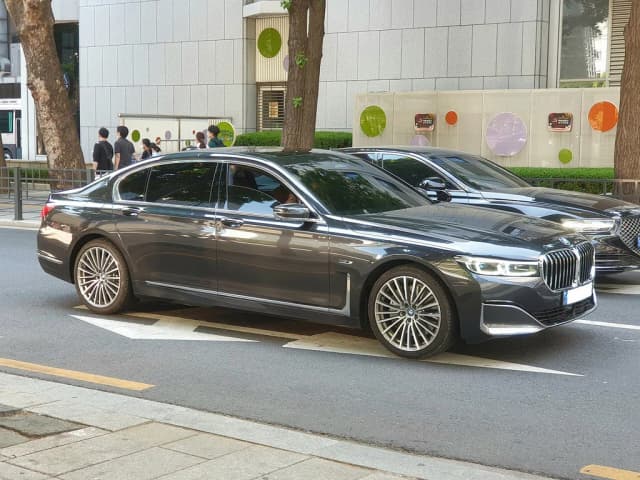2022 BMW 745LE M Sport Sedan 3.0 V6 Aut. (híb.)