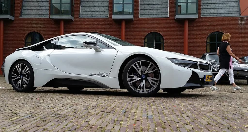 BMW i8 2020
