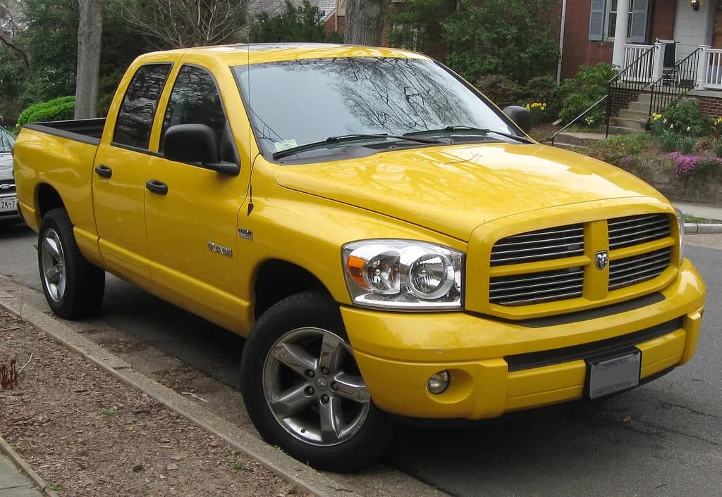 Dodge Ram 2012 | IFCAR | Public domain | commons.wikimedia.org