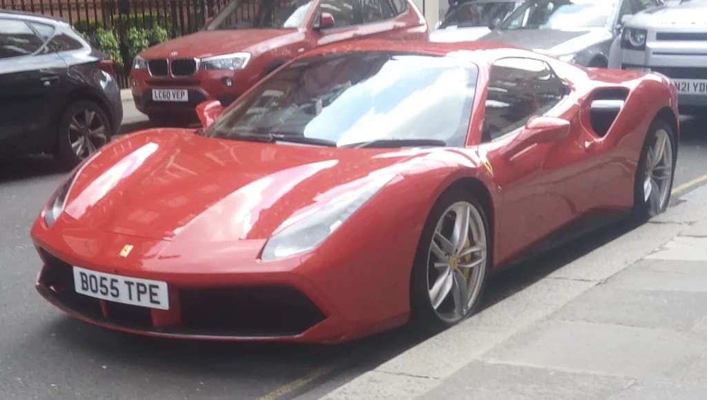 Ferrari 488 2016 | Calreyn88 | CC BY-SA 4.0 | commons.wikimedia.org