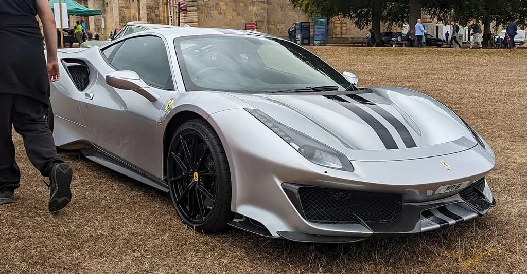 2019 Ferrari 488 Pista 3.9 V8 720CV