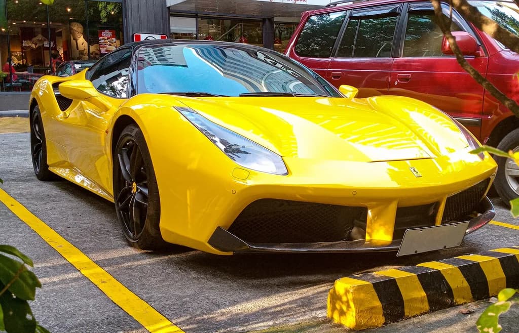 2020 Ferrari 488 Pista Spider 3.9 V8 720CV