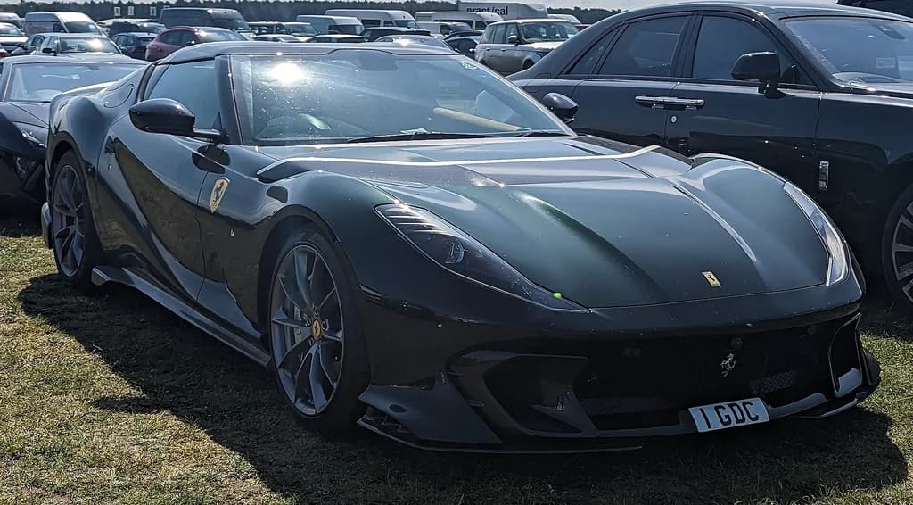 Ferrari 812 2023