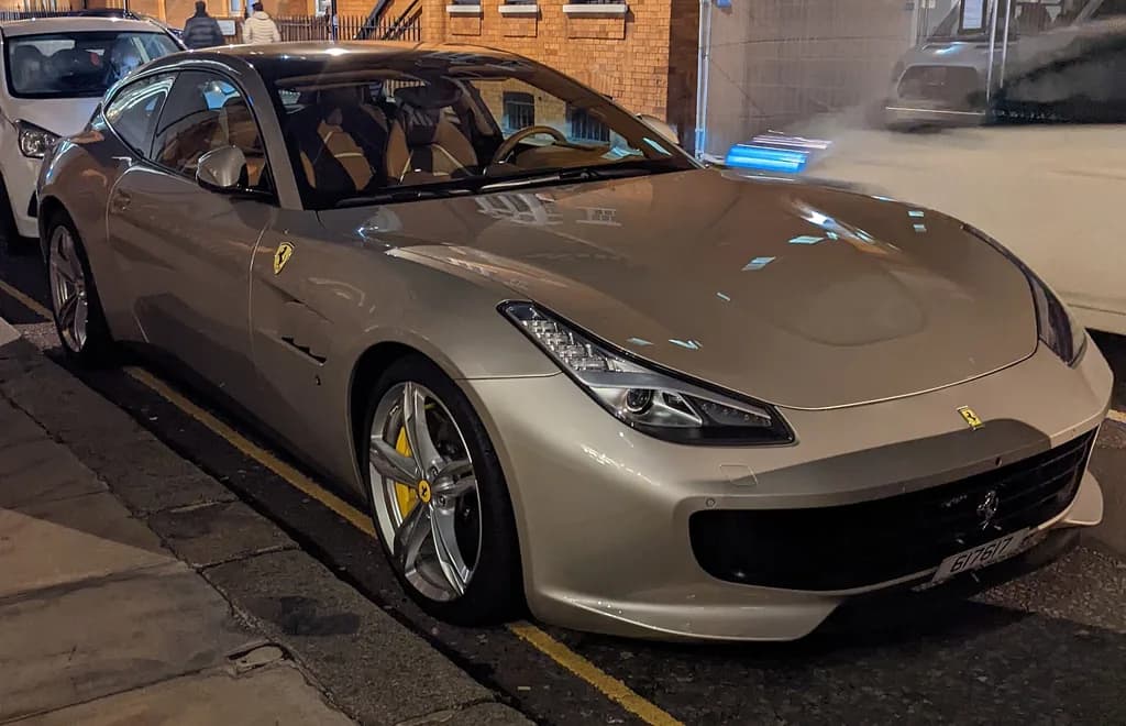 Ferrari GTC4 2020