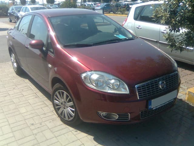 2016 Fiat Linea Essence Dualogic 1.8 Flex 16V 4P