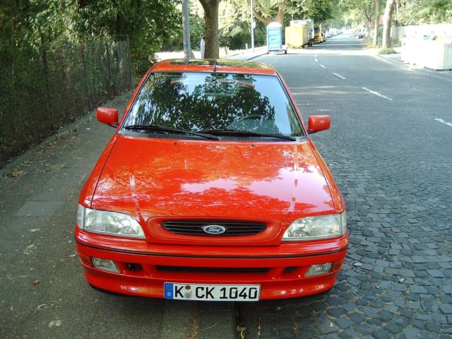 2003 Ford Escort GL 1.8i 16V 4P
