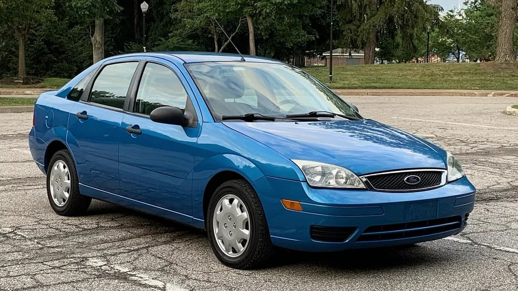 Ford Focus Sedan 2007 | Robertgmelcher9 | CC BY-SA 4.0 | commons.wikimedia.org
