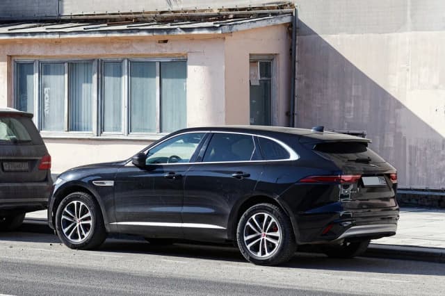 2026 Jaguar F-Pace 2.0 R-Dynamic SE 404CV (hibrido)