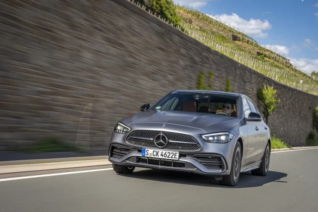 2027 Mercedes-Benz C-200 AMG Line Eq Boost 1.5 Tb (hib.)
