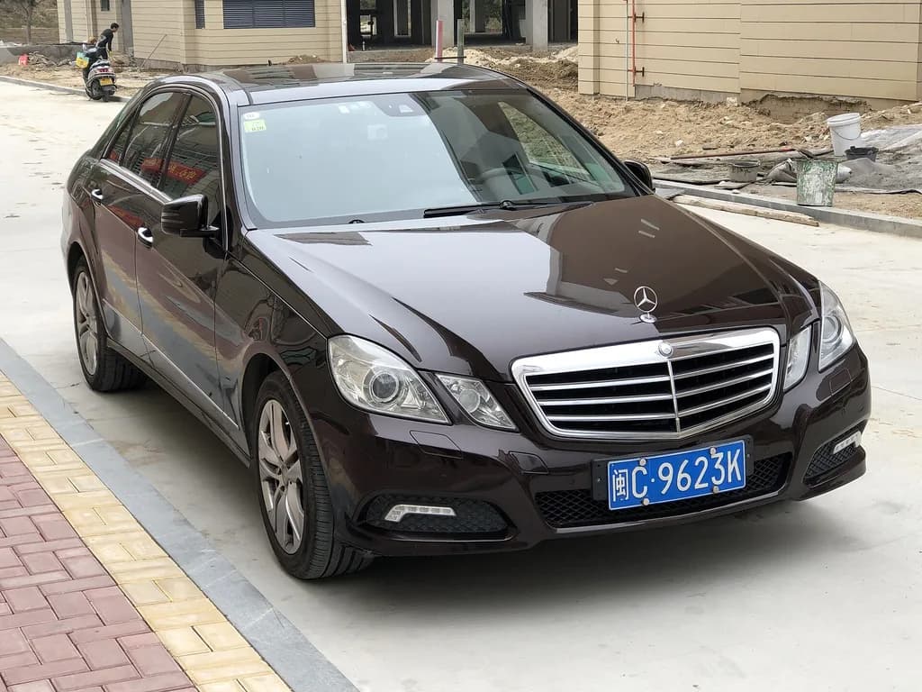 Mercedes-Benz Classe 2010 | JamesYoung8167 | CC BY-SA 4.0 | commons.wikimedia.org
