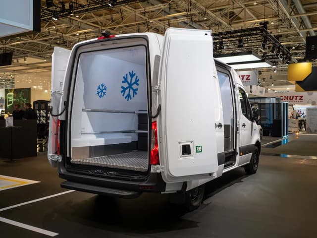 2026 Mercedes-Benz Esprinter 320 Furgão S. E.l (elétrico)