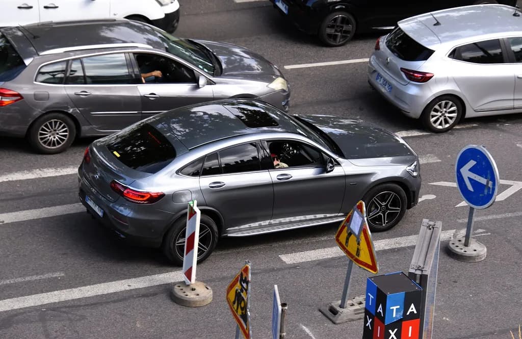 Mercedes-Benz GLC-300 Coupe 2023