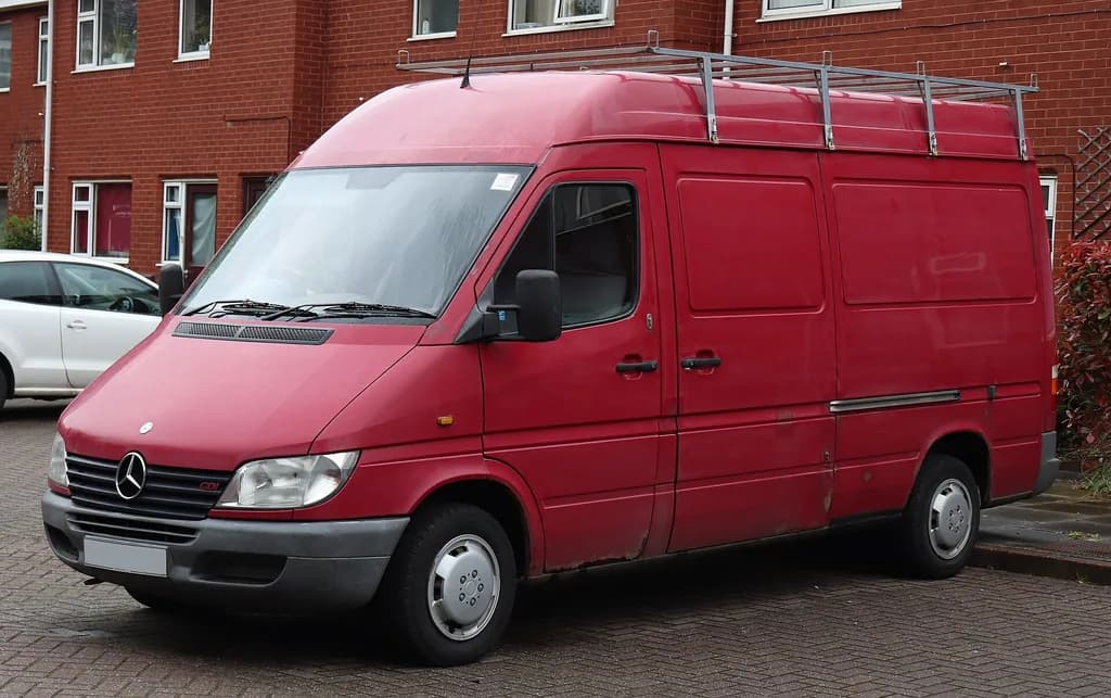 Mercedes-Benz Sprinter 2002 | Vauxford | CC BY-SA 4.0 | commons.wikimedia.org