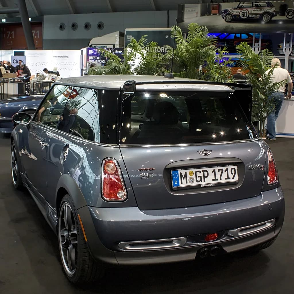 MINI Cooper 2026 | Alexander Migl | CC BY-SA 4.0 | commons.wikimedia.org
