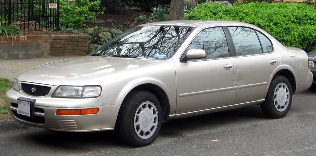 Nissan D-21 1995 | IFCAR | Public domain | commons.wikimedia.org