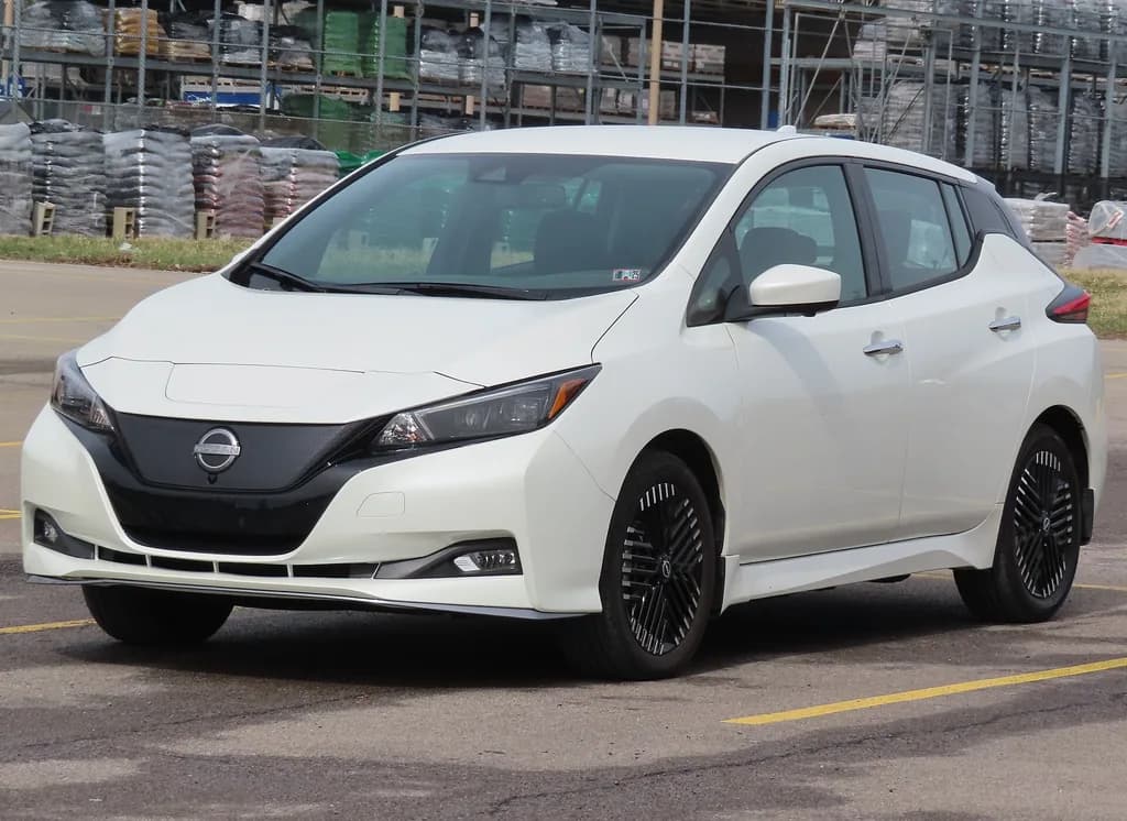 Nissan Leaf 2025