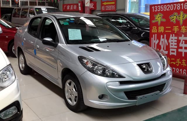 2015 Peugeot 207 Sedan Active 1.4 Flex 8V 4P