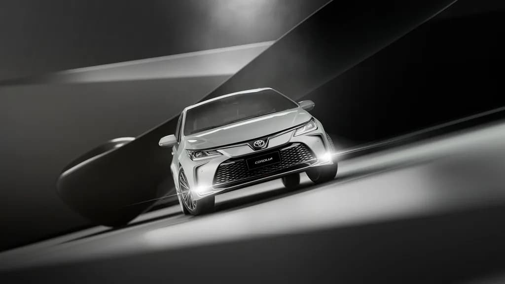 Toyota Corolla Altis Premium Hybrid x Honda Civic Touring Hybrid: o que separa os dois sedãs