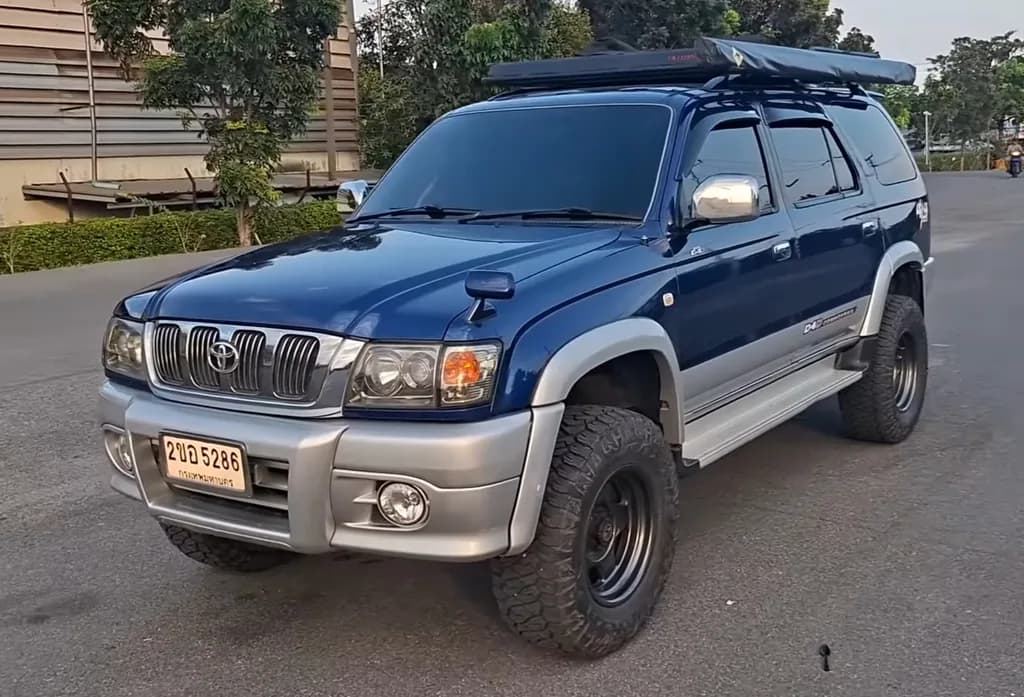 Toyota Hilux 2003 | JOKE AUTO | CC BY 4.0 | commons.wikimedia.org